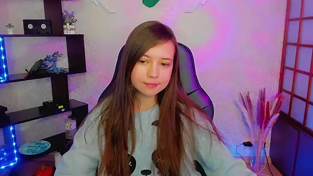 Snapshot of Lina_Brownie chatting on 01-04-25, 05:05 Lina Brownie online show from 01-04-25, 05:05