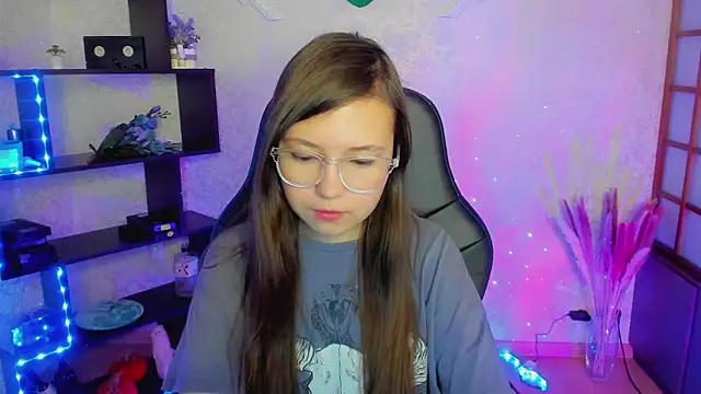 Snapshot of Lina_Brownie chatting on 01-05-25, 02:06 Lina Brownie online show from 01-05-25, 02:06