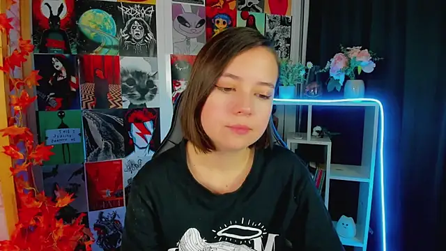 Snapshot of Lina_Brownie chatting on 01-24-25, 01:56 Lina Brownie online show from 01-24-25, 01:56