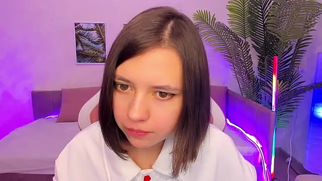 Snapshot of Lina_Brownie chatting on 02-11-25, 04:55 Lina Brownie online show from 02-11-25, 04:55