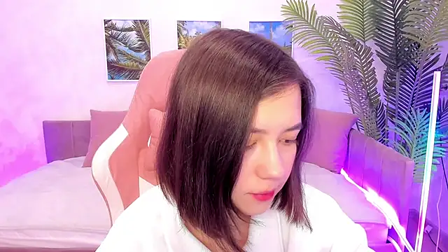 Snapshot of Lina_Brownie chatting on 02-18-25, 01:54 Lina Brownie online show from 02-18-25, 01:54