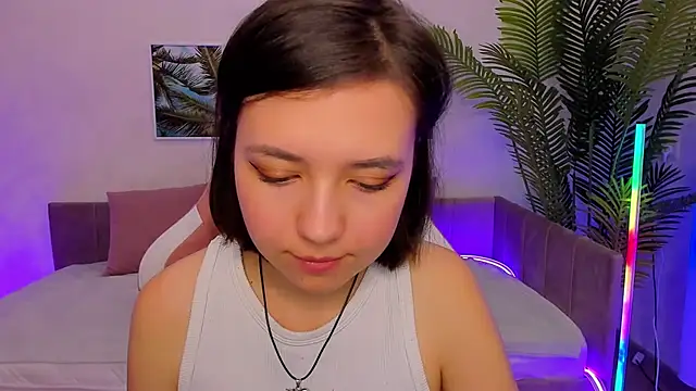 Snapshot of Lina_Brownie chatting on 02-26-25, 04:58 Lina Brownie online show from 02-26-25, 04:58