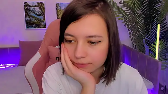 Snapshot of Lina_Brownie chatting on 03-14-25, 05:16 Lina Brownie online show from 03-14-25, 05:16