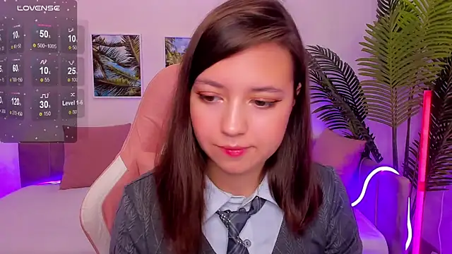 Snapshot of Lina_Brownie chatting on 09-18-25, 03:41 Lina Brownie online show from 09-18-25, 03:41