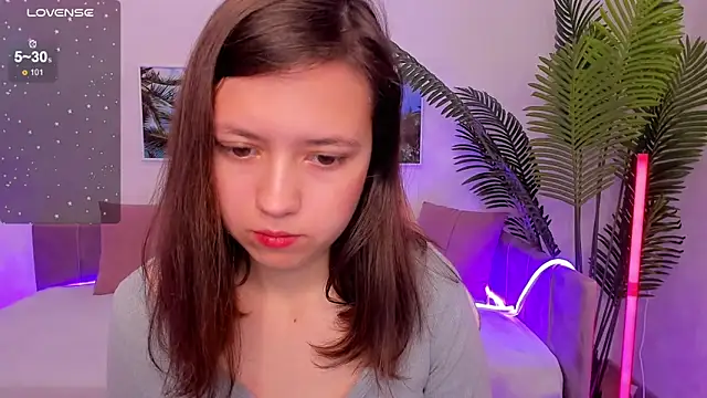 Snapshot of Lina_Brownie chatting on 09-20-25, 02:23 Lina Brownie online show from 09-20-25, 02:23