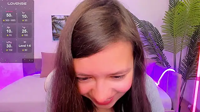 Snapshot of Lina_Brownie chatting on 09-25-25, 02:26 Lina Brownie online show from 09-25-25, 02:26