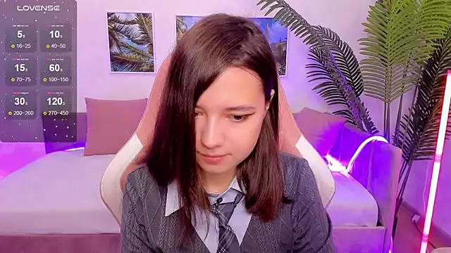 Snapshot of Lina_Brownie chatting on 09-26-25, 02:26 Lina Brownie online show from 09-26-25, 02:26