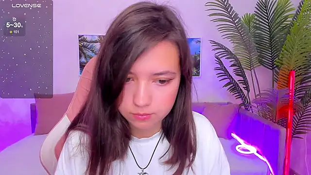 Snapshot of Lina_Brownie chatting on 10-03-25, 02:30 Lina Brownie online show from 10-03-25, 02:30