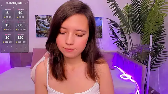 Snapshot of Lina_Brownie chatting on 10-08-25, 02:31 Lina Brownie online show from 10-08-25, 02:31