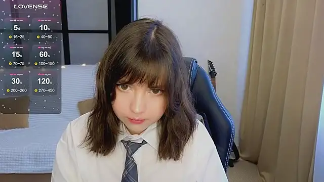 Snapshot of Lina_Brownie chatting on 12-02-25, 04:40 Lina Brownie online show from 12-02-25, 04:40