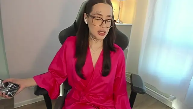 fuckdoll 18 online show from 03-18-26, 02:09