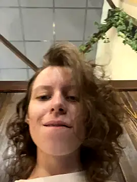 Snapshot of RinaMood chatting on 09-11-25, 06:46 RinaMood online show from 09-11-25, 06:46