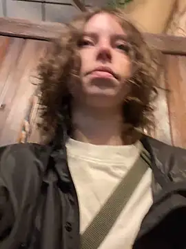 Snapshot of RinaMood chatting on 09-23-25, 05:32 RinaMood online show from 09-23-25, 05:32