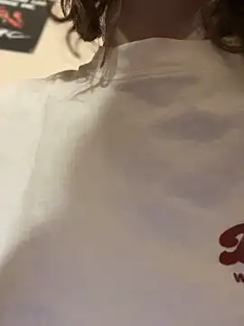 Snapshot of RinaMood chatting on 10-26-25, 11:27 RinaMood online show from 10-26-25, 11:27