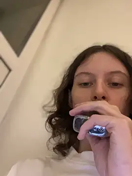 Snapshot of RinaMood chatting on 11-05-25, 12:38 RinaMood online show from 11-05-25, 12:38