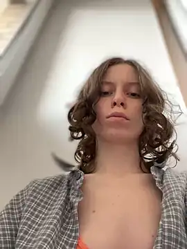 Snapshot of RinaMood chatting on 11-09-25, 04:44 RinaMood online show from 11-09-25, 04:44