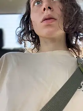 Snapshot of RinaMood chatting on 11-14-25, 04:11 RinaMood online show from 11-14-25, 04:11