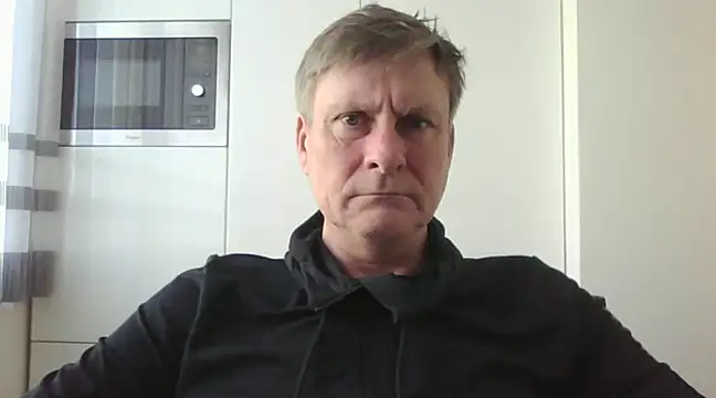 johnnym1 online show from 02-04-25, 09:38