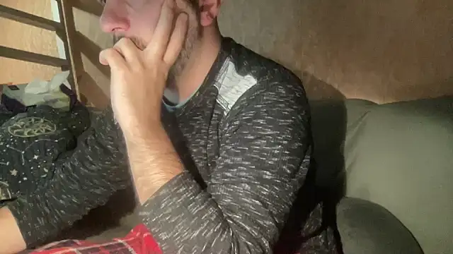 RedDante89 online show from 12-18-24, 10:35