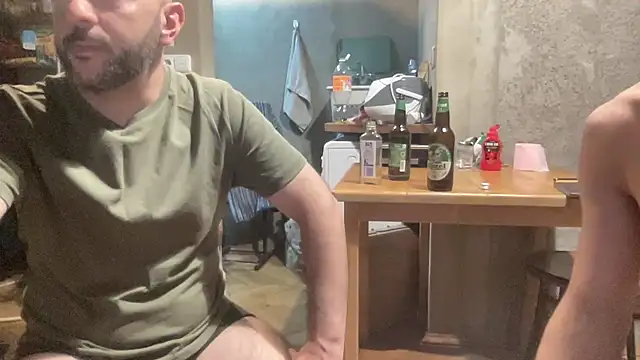 Snapshot of RedDante89 chatting on 07-11-26, 11:17 RedDante89 online show from 07-11-26, 11:17
