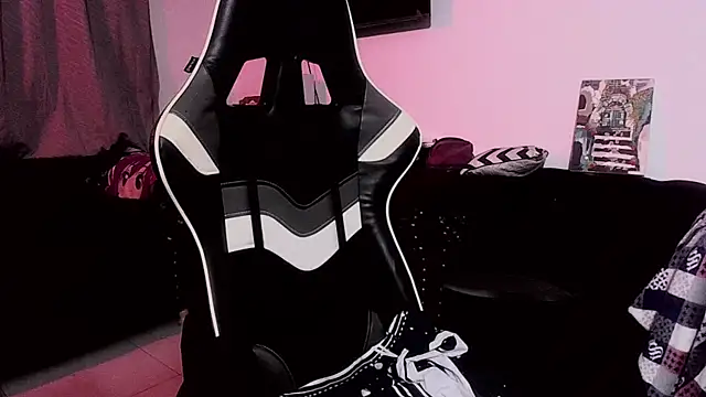 Snapshot of Acid666_alice chatting on 06-04-26, 02:39 Acid666 alice online show from 06-04-26, 02:39