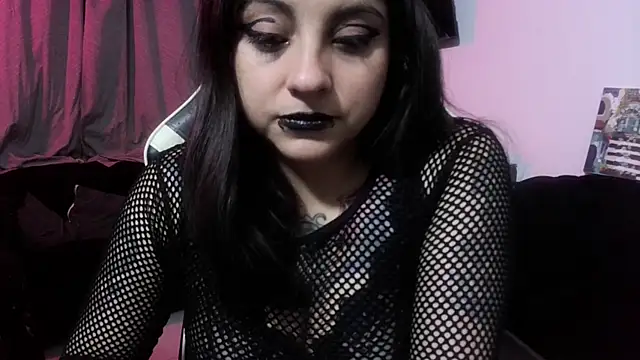 Snapshot of Acid666_alice chatting on 06-23-26, 01:58 Acid666 alice online show from 06-23-26, 01:58