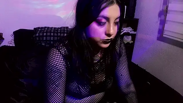 Snapshot of Acid666_alice chatting on 06-30-26, 01:39 Acid666 alice online show from 06-30-26, 01:39