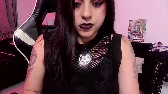 Snapshot of Acid666_alice chatting on 07-07-26, 06:47 Acid666 alice online show from 07-07-26, 06:47