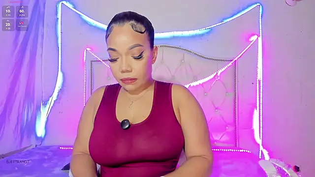 Elettrahot  online show from 04-01-26, 05:08