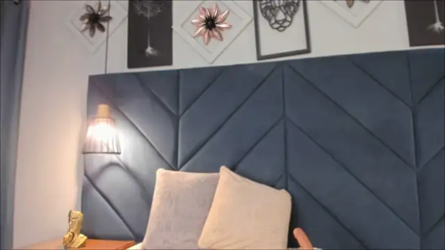 Snapshot of sarita_hills chatting on 11-30-25, 04:27 sarita hills online show from 11-30-25, 04:27