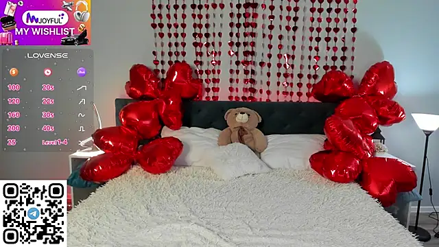 Kelly Hardy online show from 02-11-25, 04:22