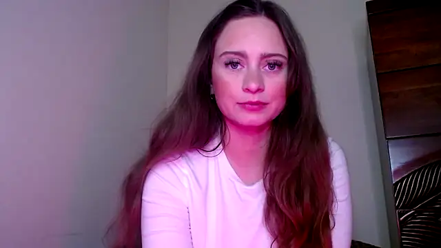 Sophie Raegan online show from 12-18-24, 12:21