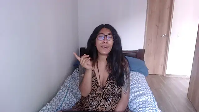 sofia rosse4 online show from 02-24-25, 08:47