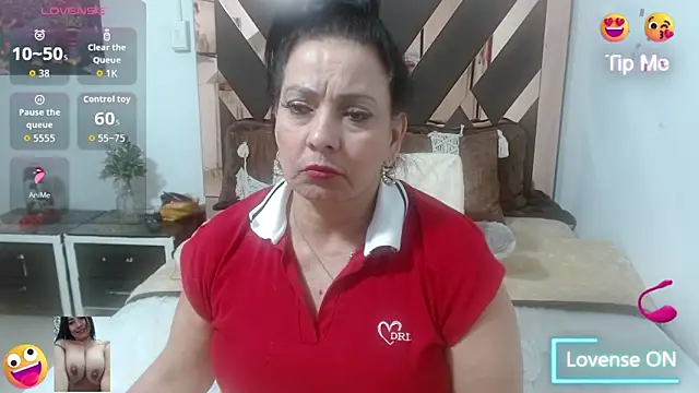 lindaesmeralda online show from 10-05-25, 11:57