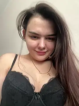 Snapshot of NikaMur chatting on 02-18-25, 03:31 NikaMur online show from 02-18-25, 03:31