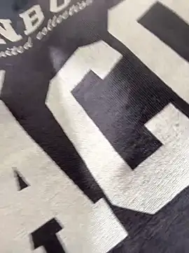 Snapshot of NikaMur chatting on 03-13-25, 05:43 NikaMur online show from 03-13-25, 05:43