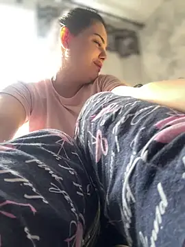 Snapshot of NikaMur chatting on 03-22-25, 06:00 NikaMur online show from 03-22-25, 06:00