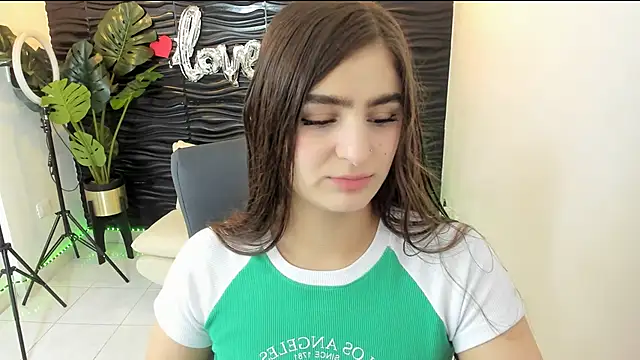 sofia 44 online show from 03-21-25, 01:12