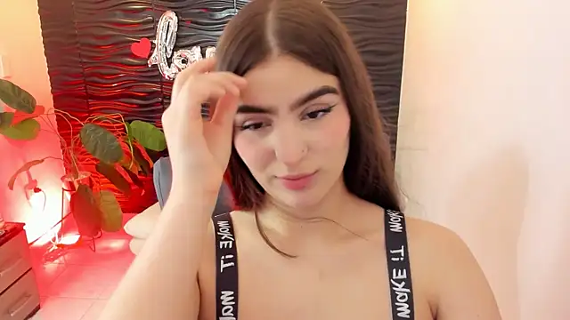 sofia 44 online show from 10-06-25, 01:52