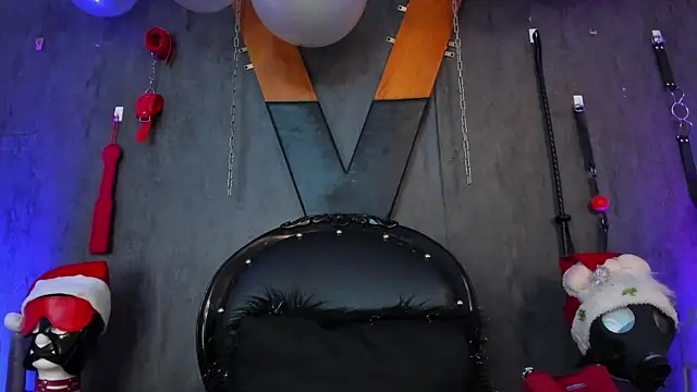 CharlotteScotte online show from 12-27-24, 12:34