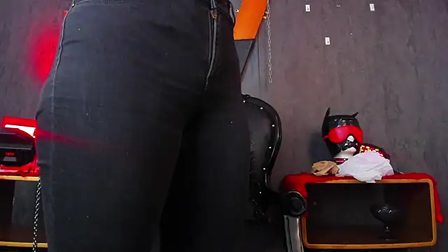 CharlotteScotte online show from 01-21-25, 12:18