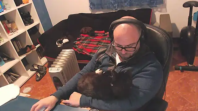 ravingr4d4 online show from 02-25-25, 10:29