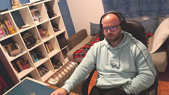 ravingr4d4 online show from 03-09-25, 10:52