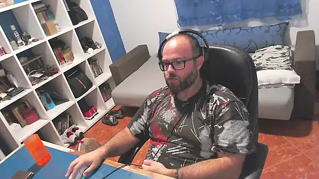 ravingr4d4 online show from 10-05-25, 09:24