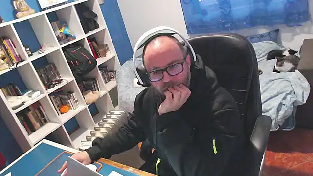 ravingr4d4 online show from 02-18-26, 12:12