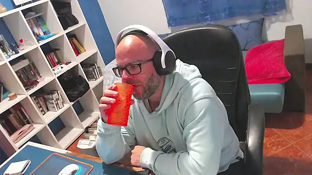 ravingr4d4 online show from 04-13-26, 09:53