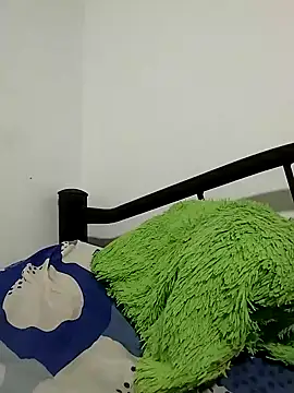 Snapshot of Karol_and_David_hotcouple chatting on 12-15-24, 06:18 Karol and David hotcouple online show from 12-15-24, 06:18