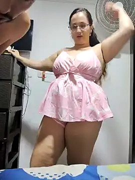 Snapshot of Karol_and_David_hotcouple chatting on 01-11-25, 03:44 Karol and David hotcouple online show from 01-11-25, 03:44