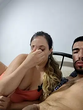 Snapshot of Karol_and_David_hotcouple chatting on 03-15-25, 03:40 Karol and David hotcouple online show from 03-15-25, 03:40