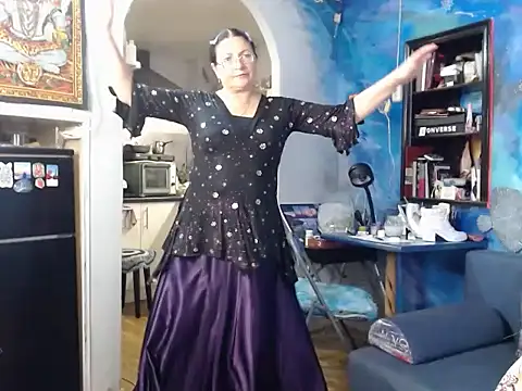 Snapshot of Helen1974 chatting on 12-17-24, 08:21 Helen1974 online show from 12-17-24, 08:21